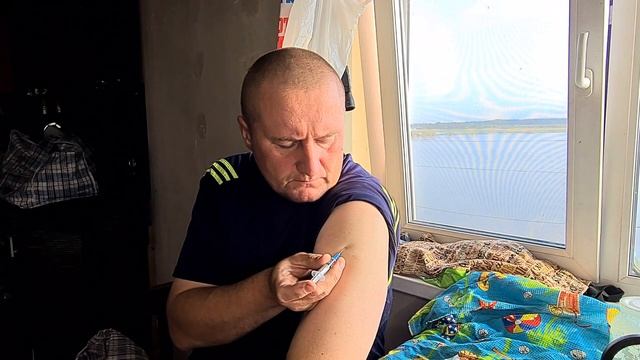 Как правильно сделать укол себе самому. Жизнь в деревне. Будьте здоровы! смотреть онлайн