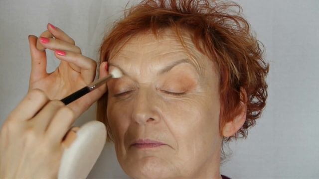 Natural Makeup For Mature Skin | Kat Horrocks смотреть онлайн