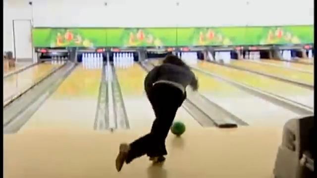 MetallicA - Take The Metalhead Bowling смотреть онлайн