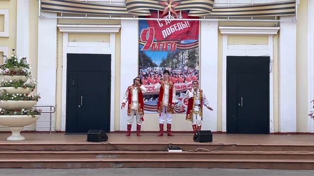 Пора в путь дорогу смотреть онлайн