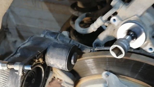 GAC GS 8 Замена задних тормозных колодок