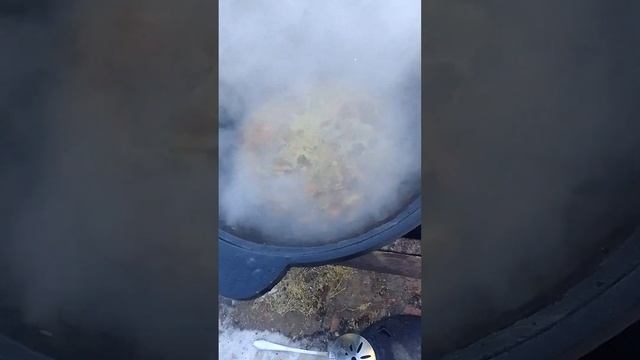 Плов в казане зимой. Очень просто и вкусно! смотреть онлайн