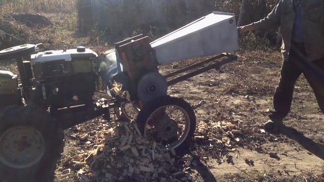 Измельчители веток для мотоблока своими руками! Шок! Всем смотреть! смотреть онлайн