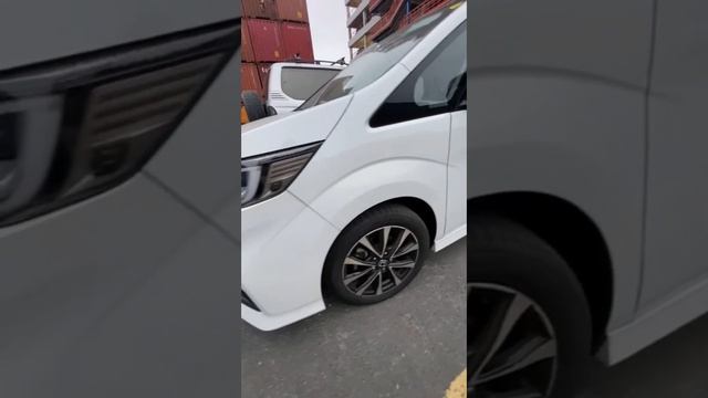 Honda Stepwgn Spada Cool Spirit Honda Sensing Black Style 2019. Забрали с таможни. Авто под заказ. смотреть онлайн