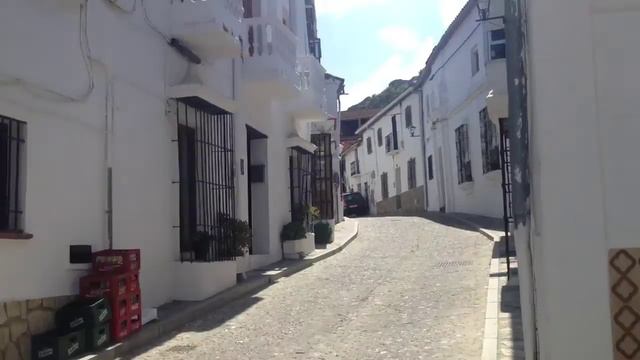 Старинный Испанский замок. Jimena de la frontera. смотреть онлайн