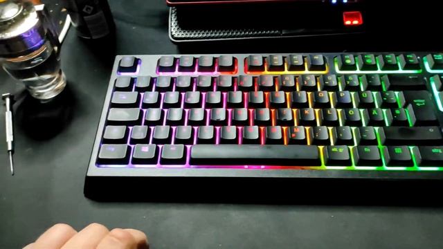 Razer Ornata Chroma светится но не работает! Отключение демонстрационного режима! РЕШЕНИЕ 2020! смотреть онлайн