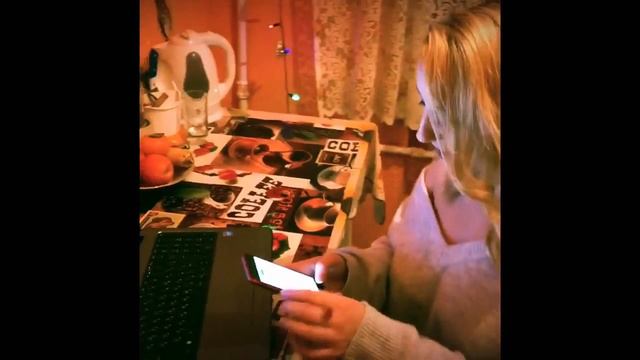 Как прочитать переписку парня в WhatsApp? смотреть онлайн