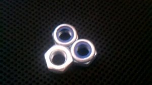 Гайка шестигранная самоконтрящаяся с нейлоновым кольцом DIN 985  - snabline.com