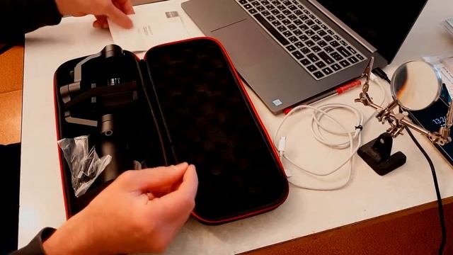 Moza Mini-Mi Gimbal Стабилизатор для съемок телефоном. смотреть онлайн