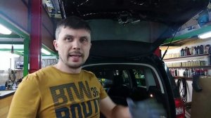 Не РАБОТАЕТ кнопка открытия БАГАЖНИКА.  Что делать?!