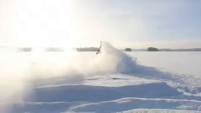 Honda CBR 600 F2 on ice смотреть онлайн