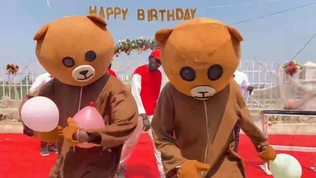 ПОЗДРАВЛЕНИЕ из АФРИКИ для ЖЕНЫ на ДЕНЬ РОЖДЕНИЯ смотреть онлайн