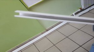 Какой профиль для натяжного потолка лучше: алюминиевый или ПВХ