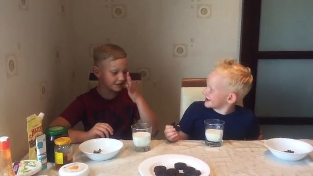 ОРЕО ЧЕЛЛЕНДЖ. Пробуем печенье ОРЕО с Зубной Пастой, Васаби и Кремом для лица смотреть онлайн