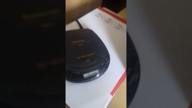 Discman Panasonic SL-200 смотреть онлайн