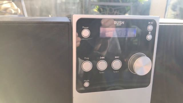 Bush Micro HIFI Demo 131022 смотреть онлайн