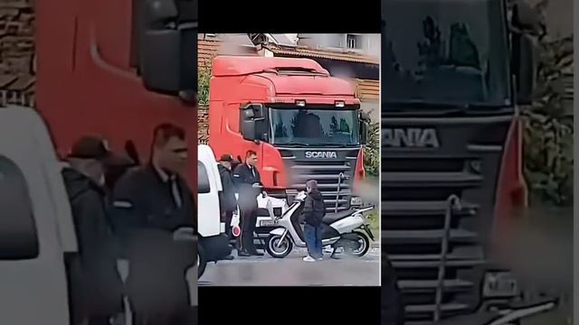 Да мне уже есть 18.
Сантиметров? смотреть онлайн