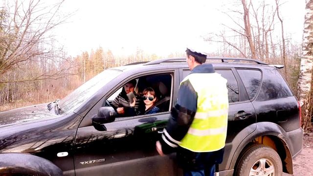 Нелепые ИНСТРУКЦИИ - или ЕСТЬ ли жизнь В ХОЛОДИЛЬНИКЕ?! смотреть онлайн