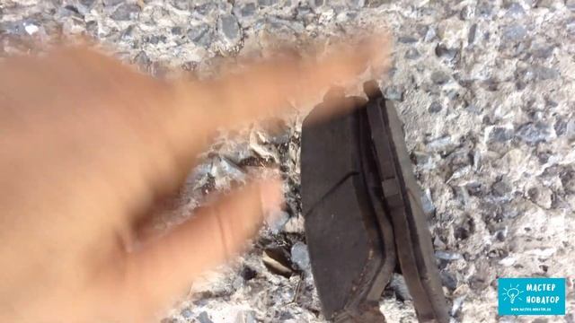Заехал на эстакаду для замены тормозных колодок смотреть онлайн