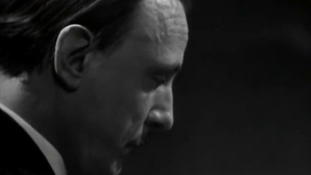 Michelangeli - Chopin, Mazurka in G sharp minor, Op 33, No 1 (Paris, 05-01-1965) смотреть онлайн