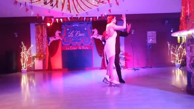 Танго на коньках. Алексей Мироненко и Ханна Осадчая. Cirque de La Boca смотреть онлайн