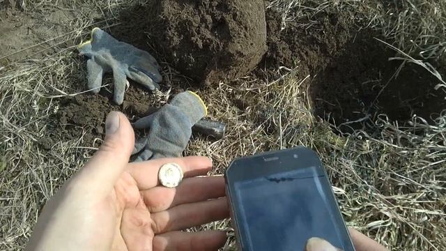 Поиск с Эквинокс 800. Снизил до минимума скорость и опять находки! смотреть онлайн