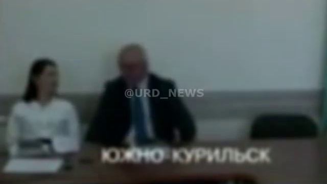 В кадр попали должностные инструкции мэра смотреть онлайн