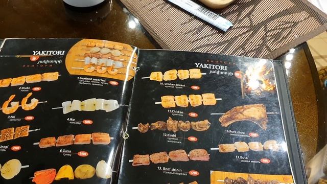 СКОЛЬКО ЛЮДЕЙ!! В ЦЕНТРЕ ЕРЕВАНА... смотреть онлайн