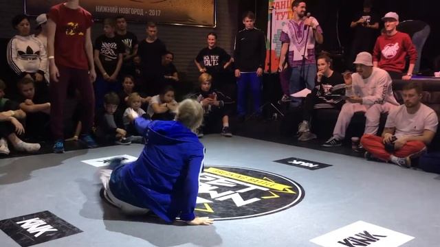 Станцевала фигню, зато маникюр красивый смотреть онлайн