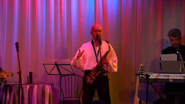 Лунная Рапсодия /О.Строк/ Артур Кремнев (Эстрадный театр ВИНИЛ) смотреть онлайн