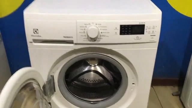 Стиральная машина ELECTROLUX смотреть онлайн