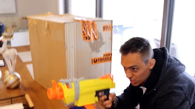 REAL WORKING GRAB PACK V2 FROM POPPY PLAYTIME! (CHRISTMAS BATTLE) смотреть онлайн