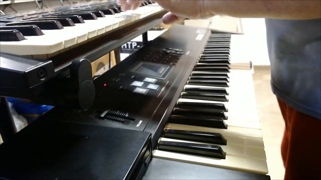 Casio FZ1 Sample Playback, Real Instruments.