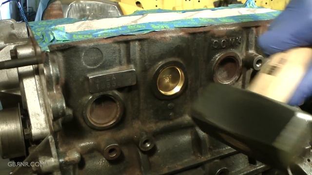 Le Bloc Moteur se refait une beauté ?? Pastilles de Sablage et Peinture ! feat. @Vilebrequin смотреть онлайн