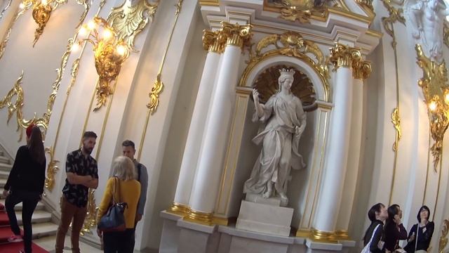 ЭРМИТАЖ. САНКТ-ПЕТЕРБУРГ смотреть онлайн