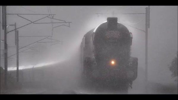 ЗВУК ПОЕЗДА И ДОЖДЯ 2 часа для сна Night train in the rain relaxing sleep sound Train sound.mp4