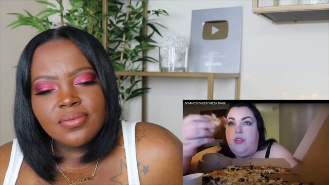 foodie beauty family size pizza mukbang | retro react смотреть онлайн