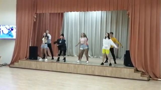 Танец на мисс и мистер, 2019 смотреть онлайн