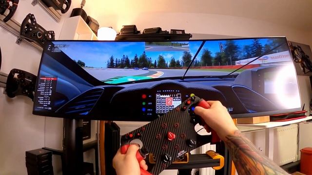 Simracingmachines SRM F1 Style Wheel Review смотреть онлайн