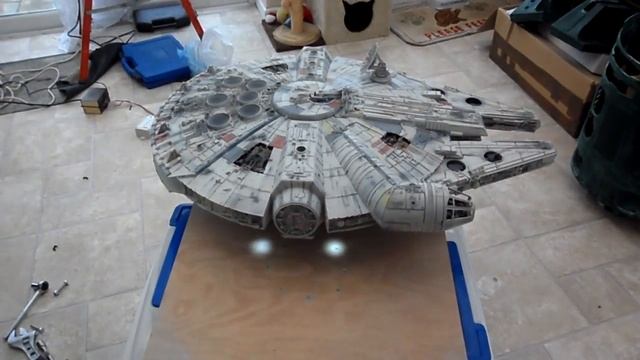 Deagostini Millennium Falcon Escape from Mos Eisley смотреть онлайн