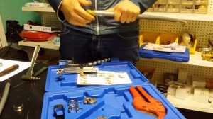 Пример работы с инструментом PEX-1 для труб из сшитого полиэтилена 12-20 мм