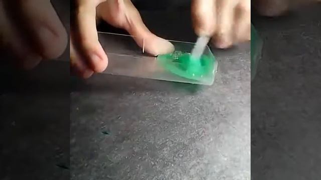 Лизун из геля для душа и соли смотреть онлайн