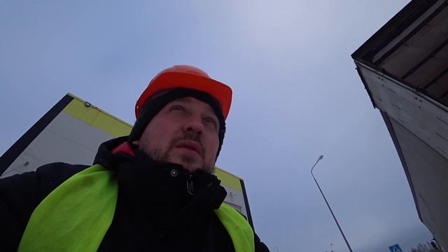 НЕ ТОРМОЗИТ ПРИЦЕП/ РЕЙС ПЕРЕД ВЫХОДНЫМИ/ ДАЛЬНОБОЙ МАН ТГА смотреть онлайн