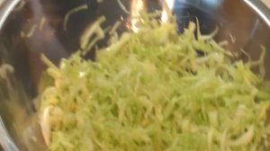 Салат из белокочанной капусты. Очень вкусно!