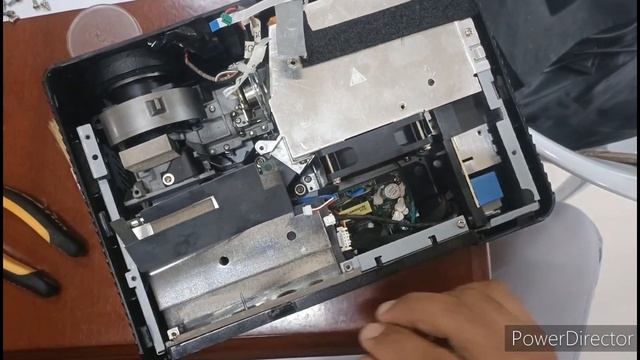 fixing vertical lines display in Acer projector x1161p model смотреть онлайн