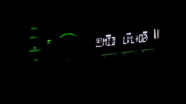 гу JVC KD-X150EE + акустика HERTZ 165.5 и PIONEER ts-1339r в Лада Гранта (+ настройка эквалайзеров) смотреть онлайн