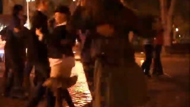 Танцы под дождем смотреть онлайн