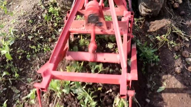 Грохотная картофелекопалка для самодельного минитрактора смотреть онлайн