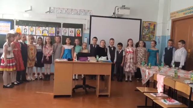 В школе 8 марта смотреть онлайн