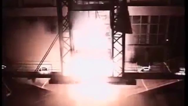 Над огнедышащей планетой. смотреть онлайн